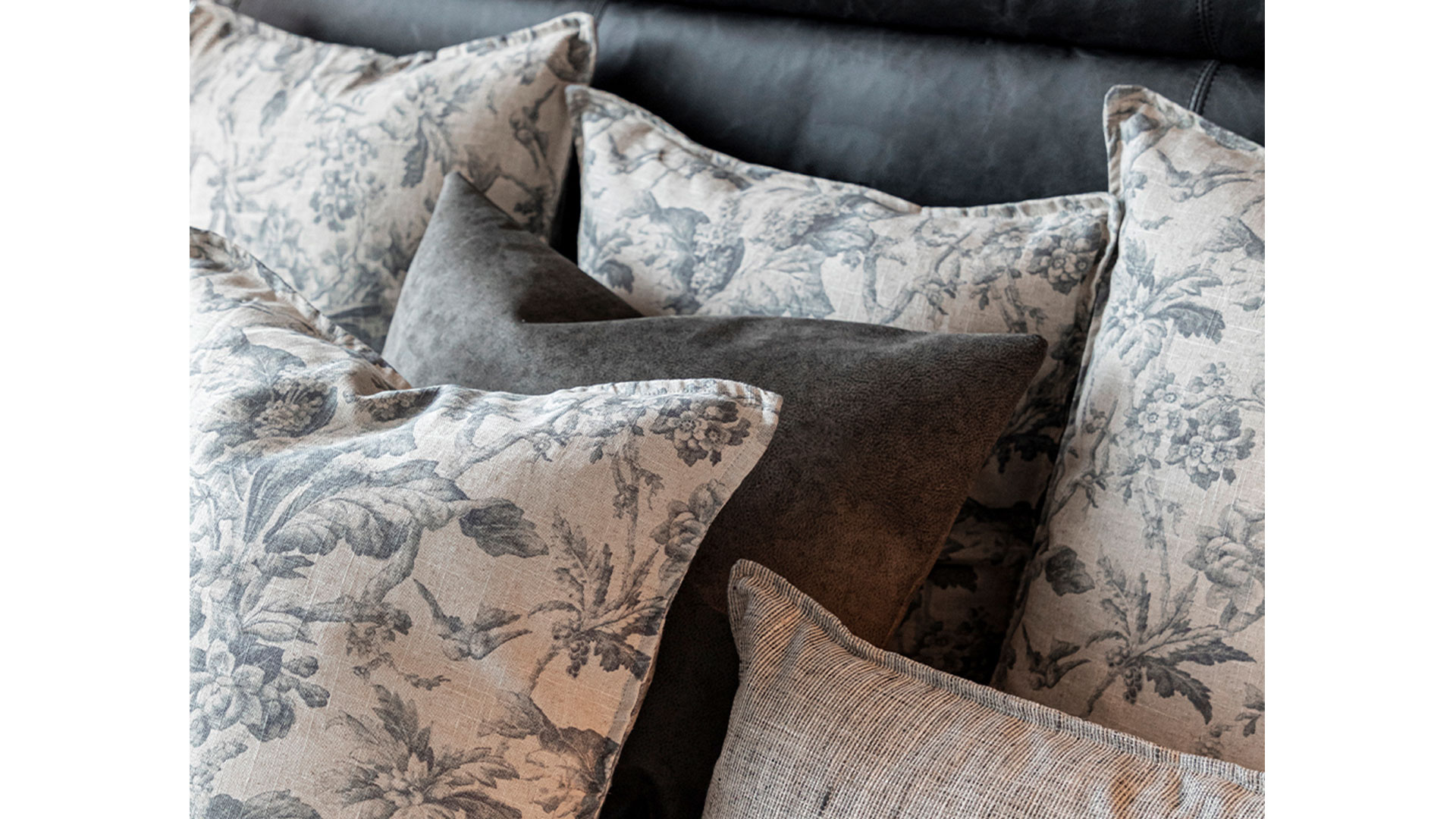 Southern beauty grey kuddfodral 60x60cm