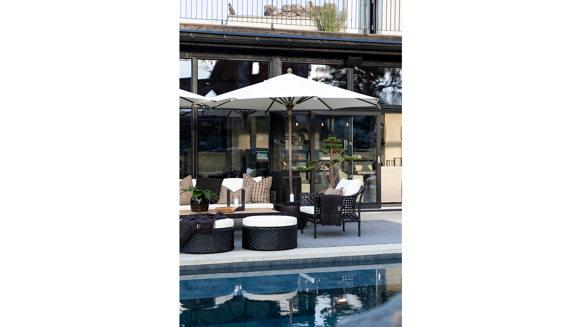 Santa Monica fåtölj classic black inkl.dynor