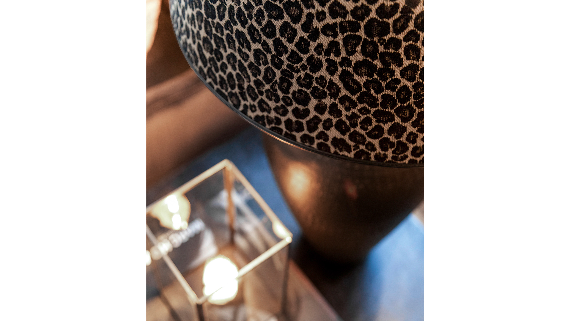 AW82-60001-5422_2 Cylinder lampskärm leopard large