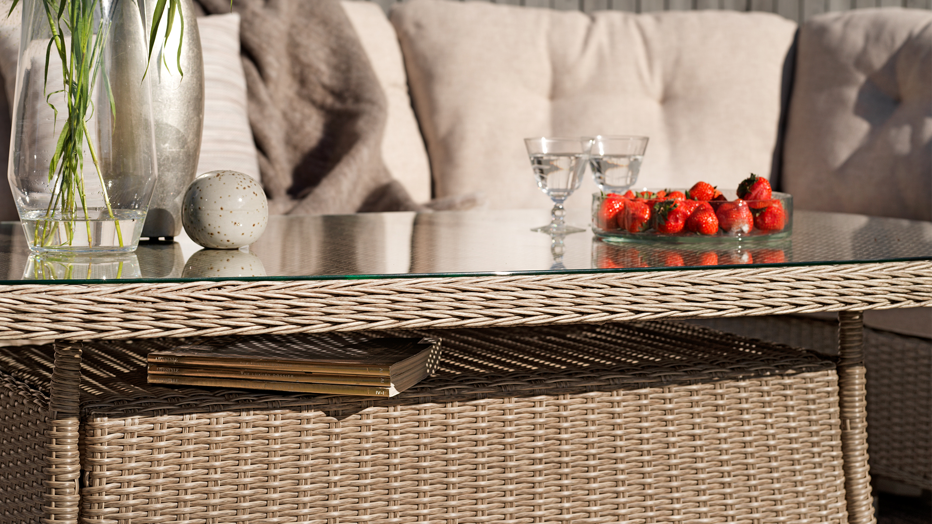 Hornbrook soffbord beige 160cm