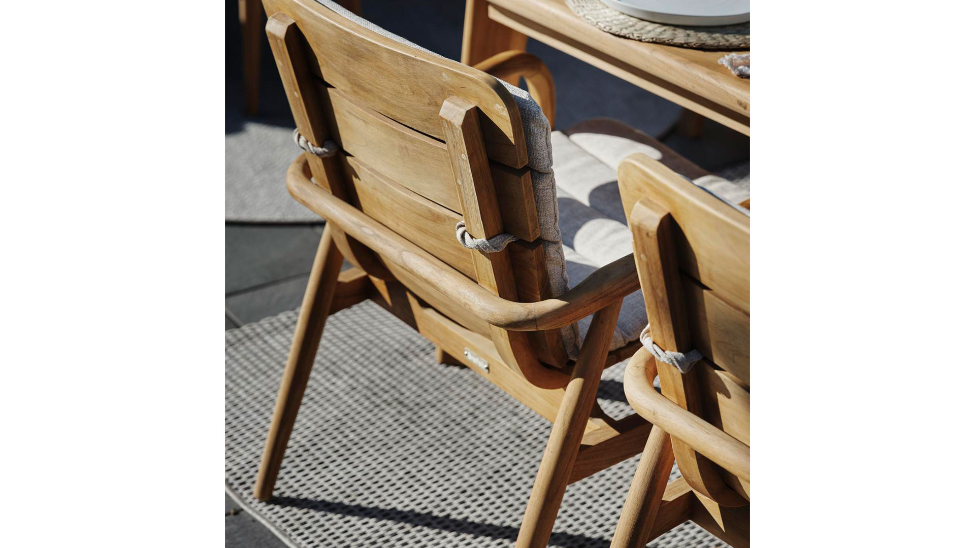 Lilja karmstol teak/teak