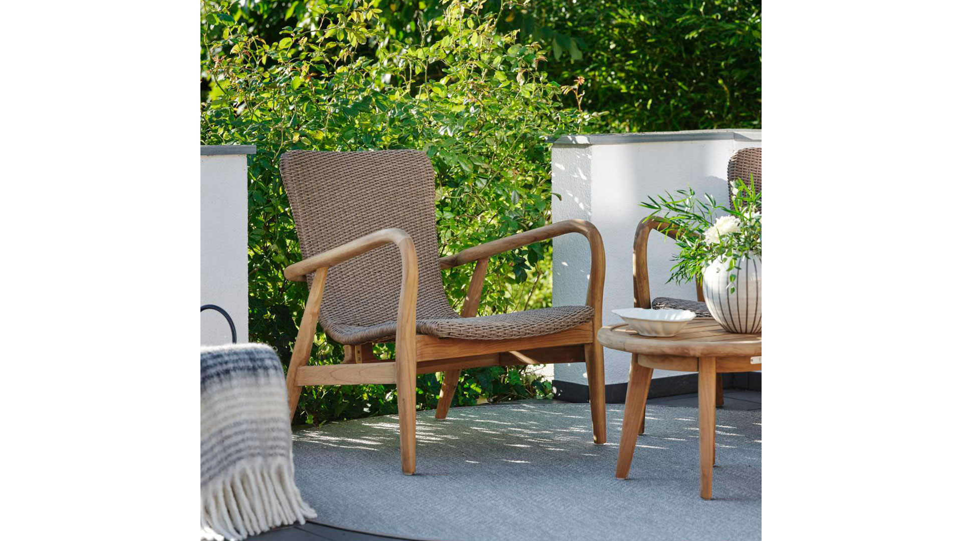 BR-4187_3 Lilja runt soffbord/sidobord teak 50cm