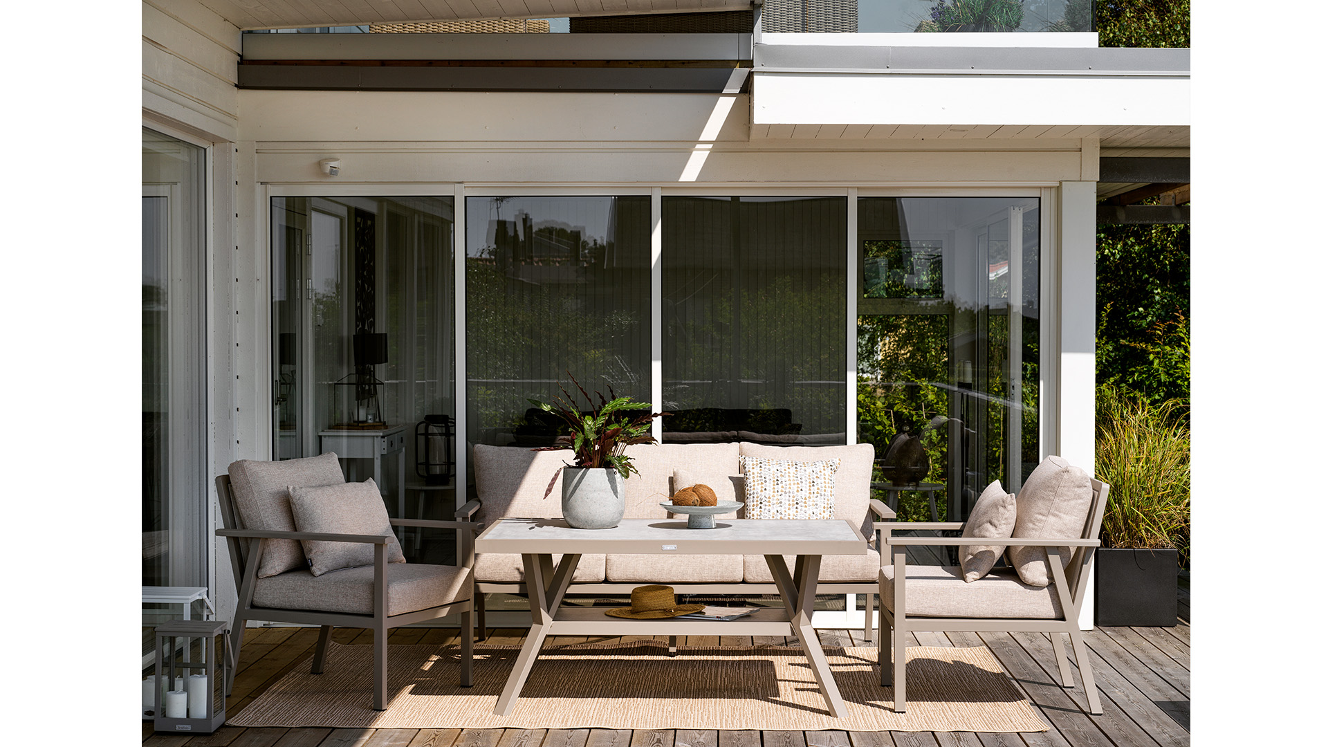 Samvaro soffbord hög khaki 140cm