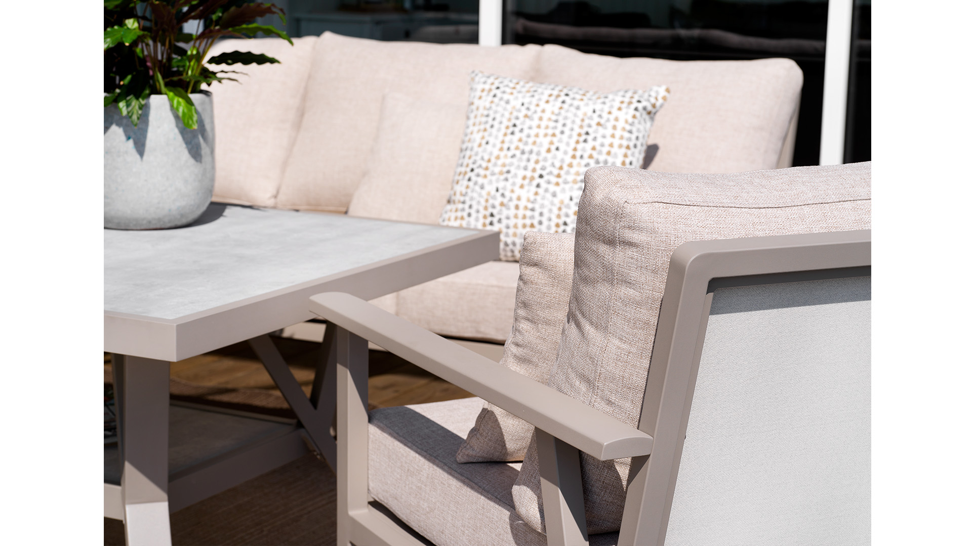 Samvaro matbord khaki 140cm