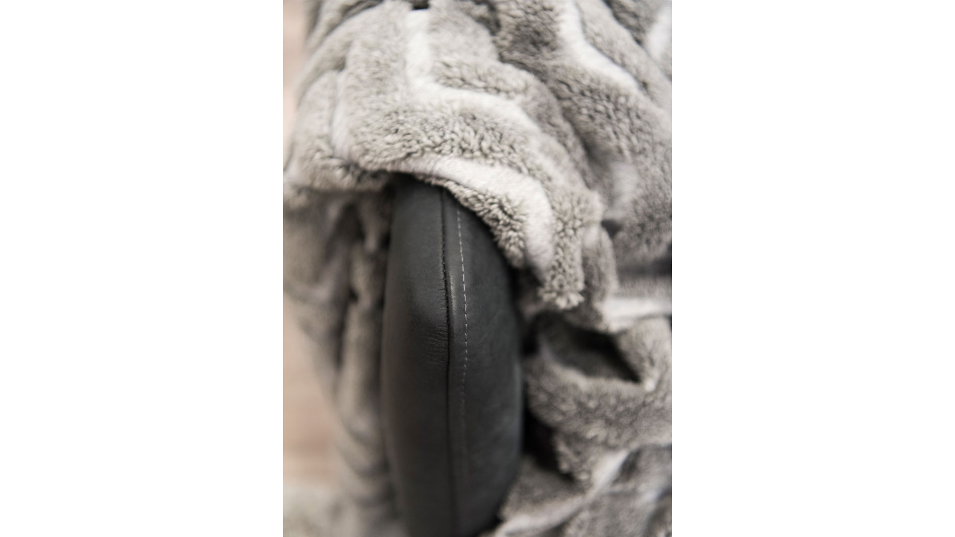 Alizee soffa 3-sits läder Kenia jet black