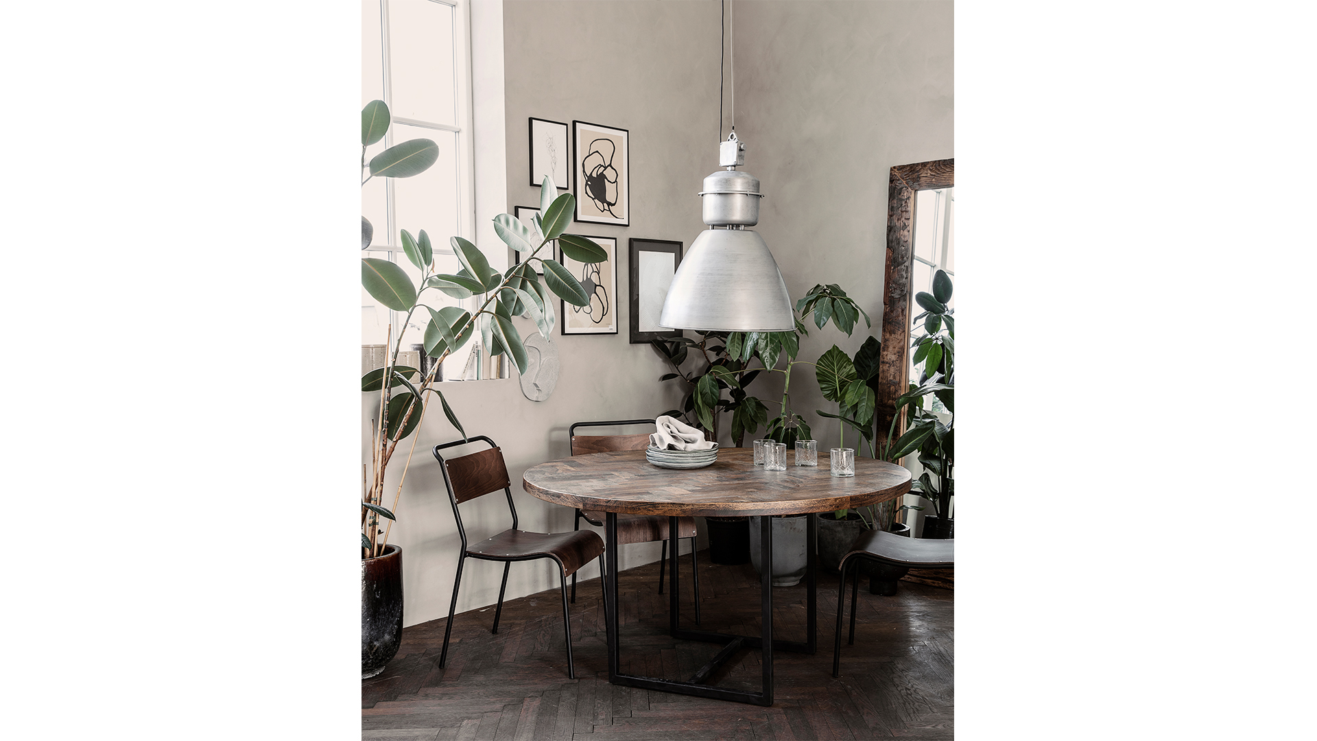 Volumen taklampa gunmetal