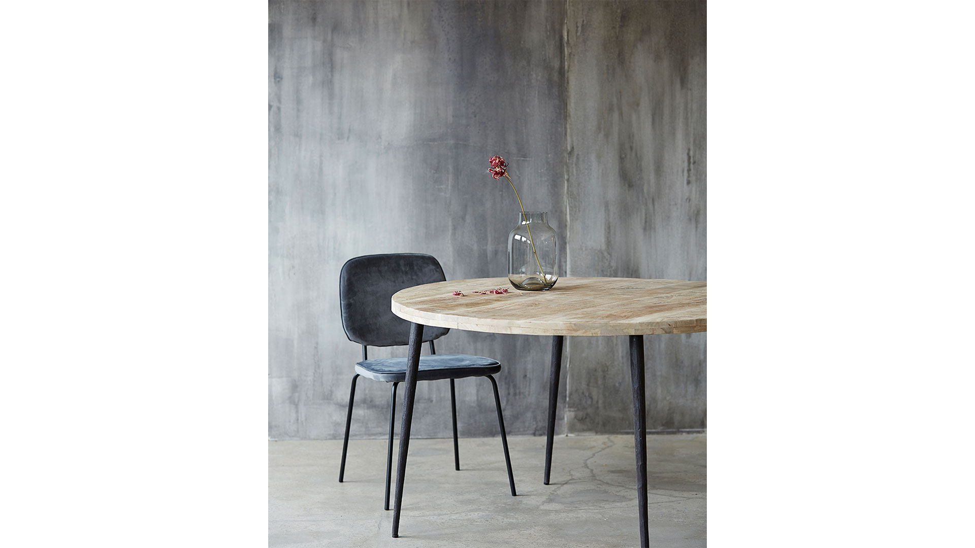 Club matbord mangoträ 130cm