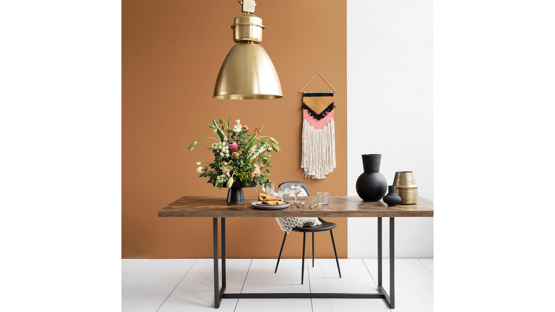 Kant matbord trä/metall 200cm