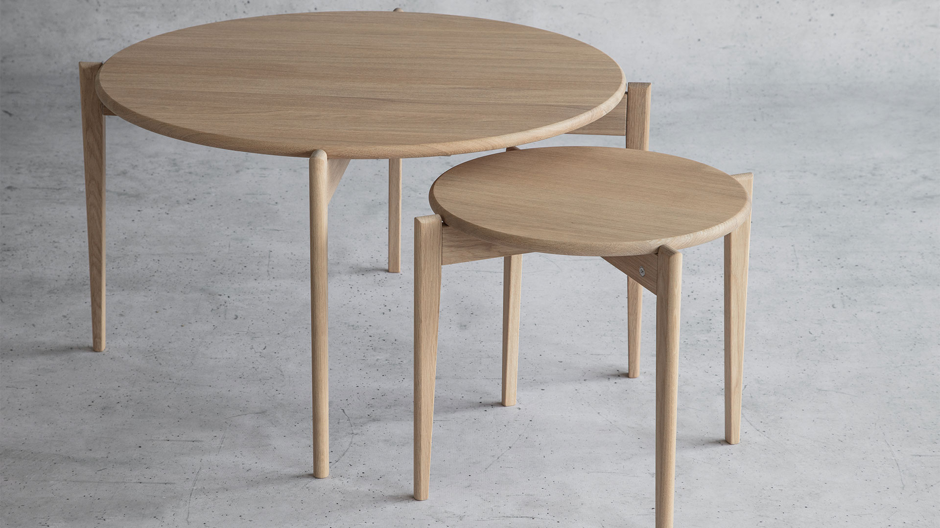 Tilia sidobord vitpigm. ek 51cm H41