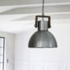 PR_Home_1372901_2 Ashby Single Taklampa Silver 29 cm