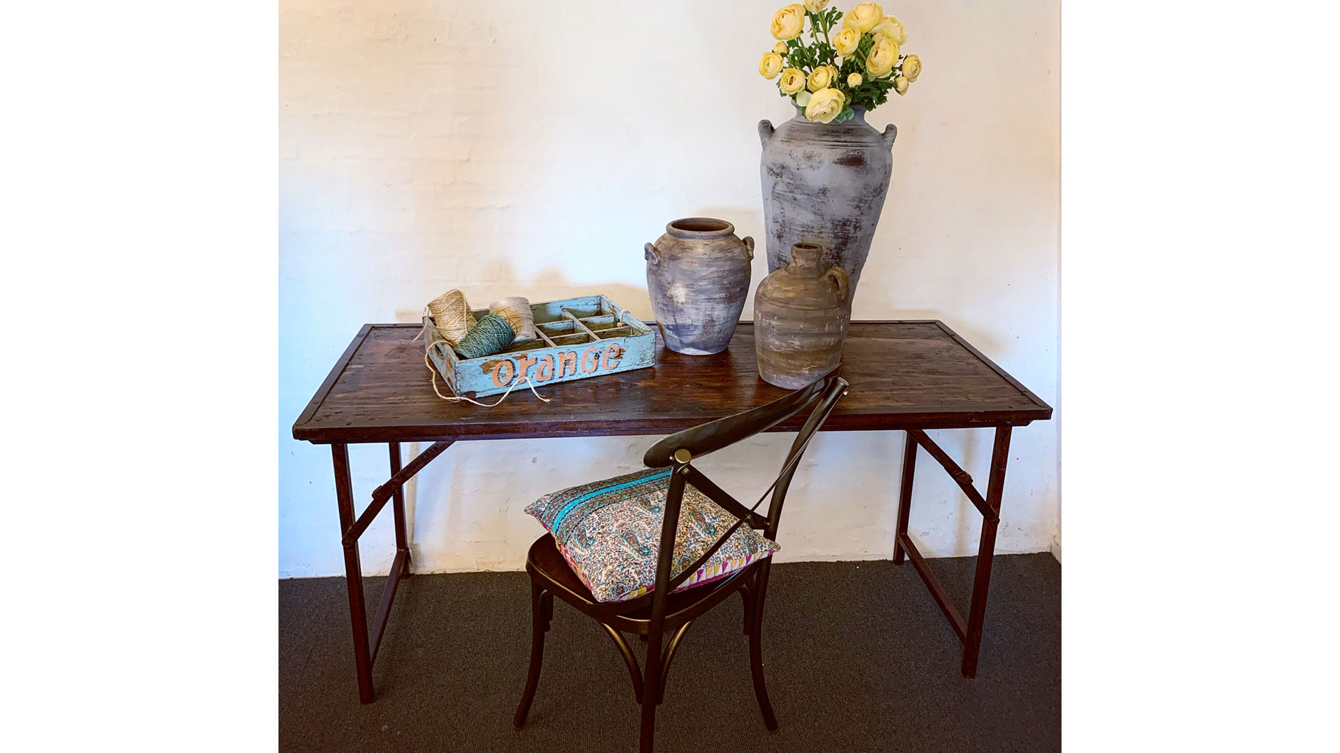 Wille matbord rustik trä med patina/järn