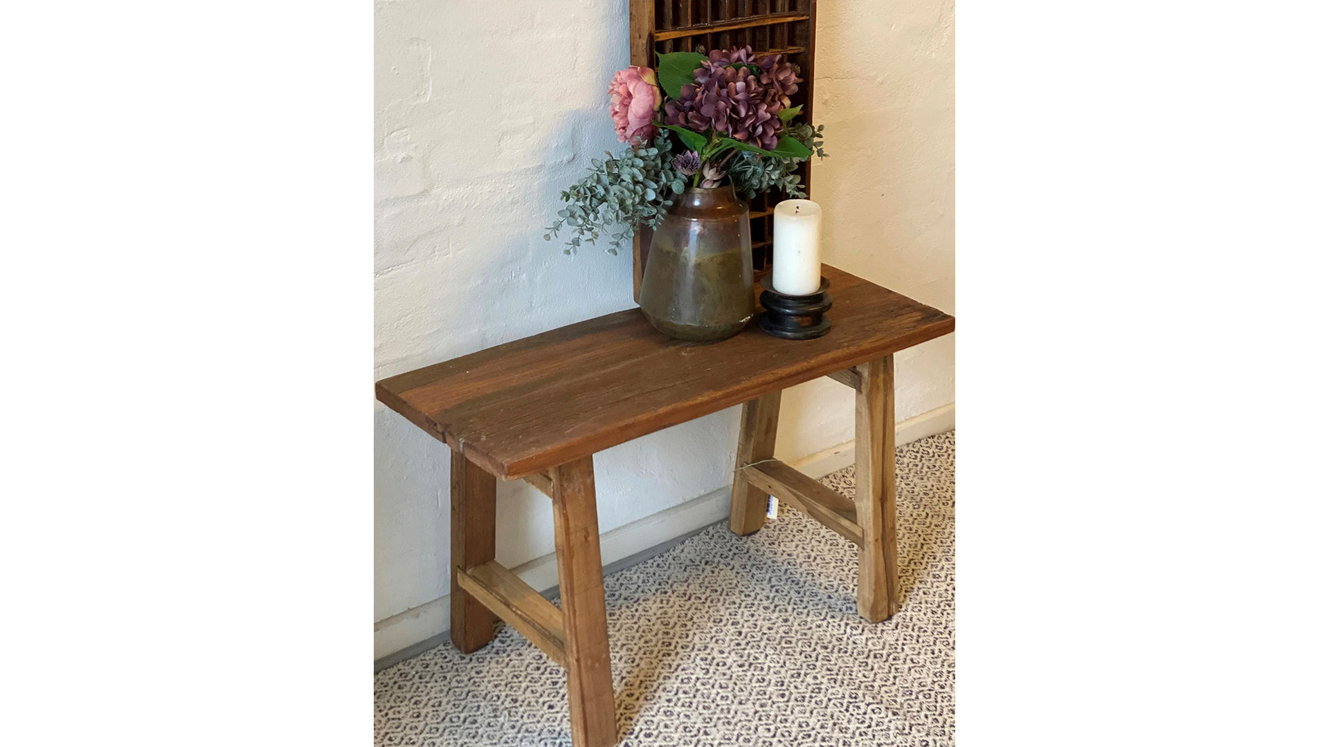 SN-361000_2 Oslo bänk rustik trä