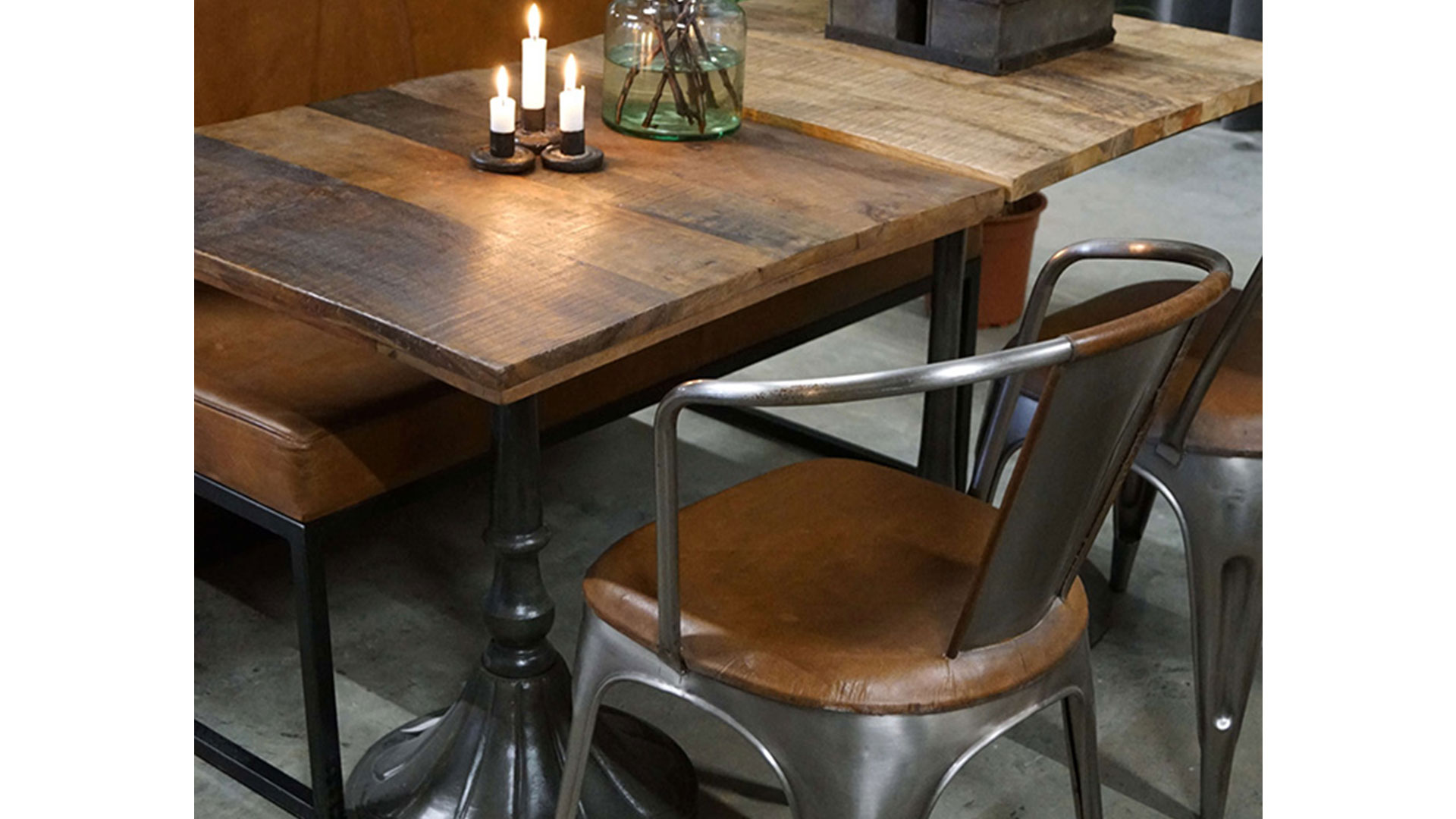 Living stol shiny/brunt läder