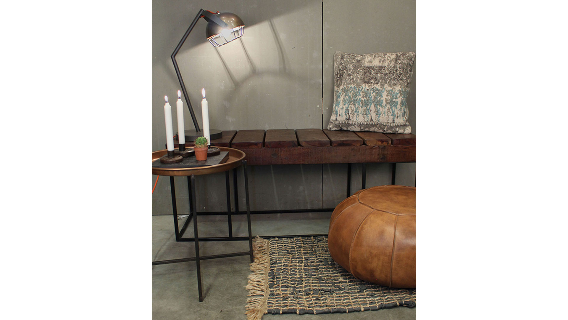 Alfredo rund pall/puff läder antique brown