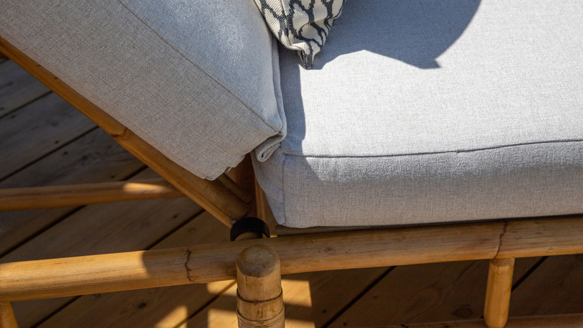 Cane solsäng rotting natur