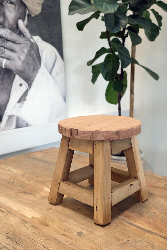 Nordic mini pall, rund, återvunnen trä